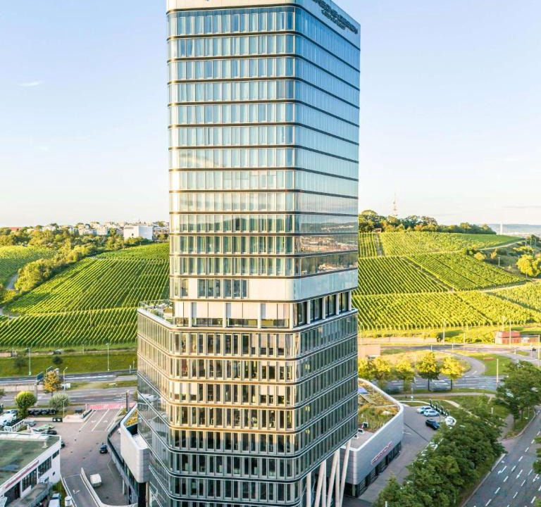 Feuerbach-Ost Hotel | Radisson Blu Hotel at Porsche Design Tower Stuttgart
