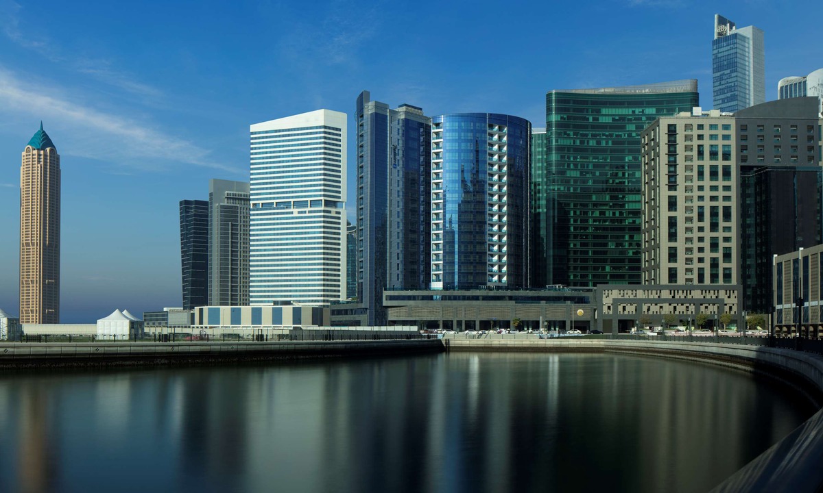 Downtown Dubai Hotel | Radisson Blu Hotel, Dubai Waterfront