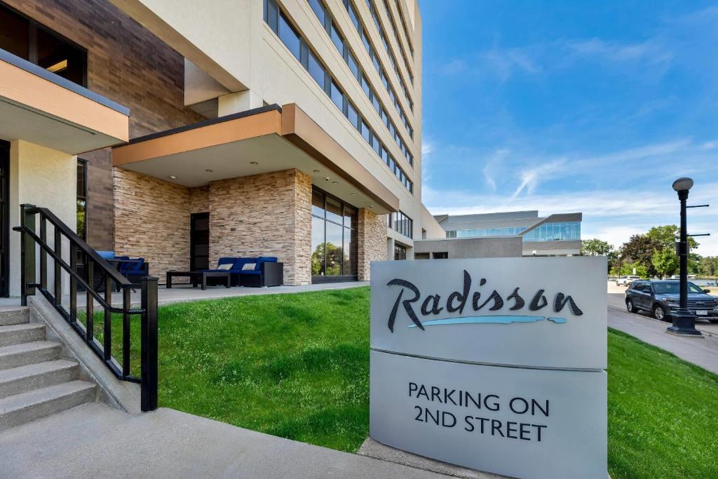 Historic Downtown La Crosse Hotel | Radisson Hotel La Crosse