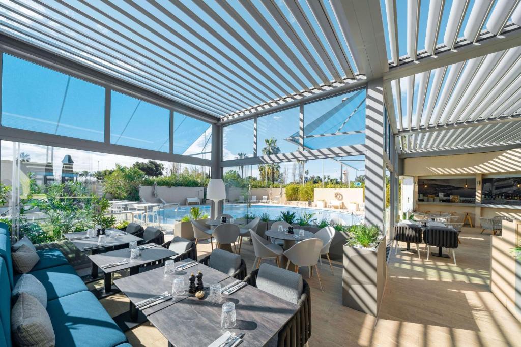 L'Arenas Hotel | Radisson Hotel Nice Airport