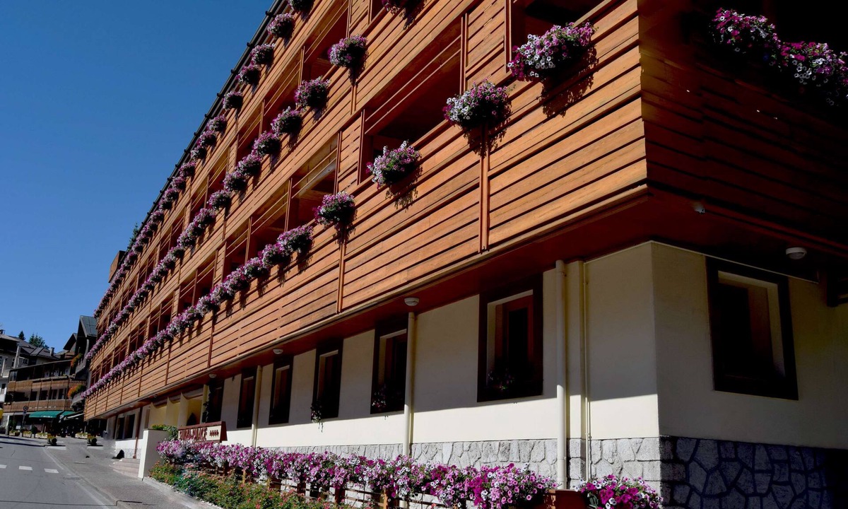 Cortina d'Ampezzo Historic Centre House | Radisson Residences Savoia Palace Cortina d’Ampezzo