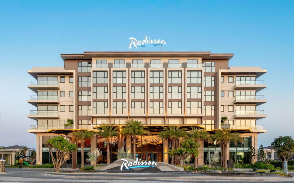 Suoi Nuoc Beach Hotel | Radisson Resort Mui Ne