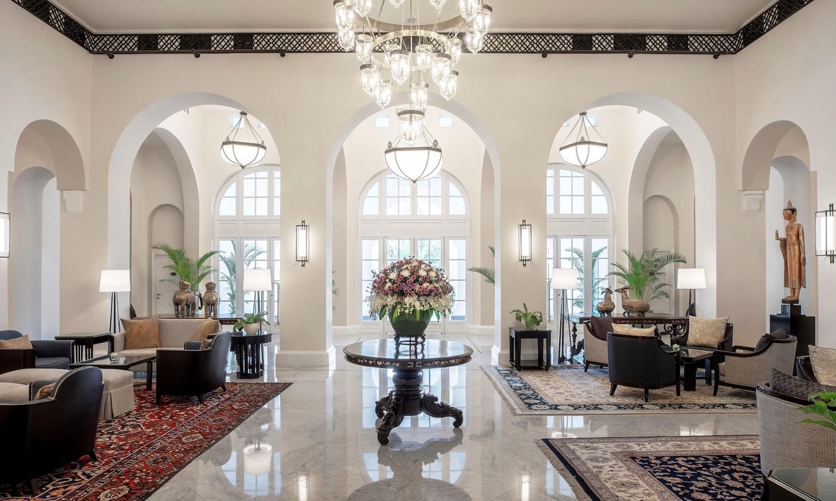 Daun Penh Hotel | Raffles Hotel Le Royal