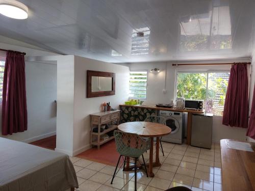 Teahupoo Apartment | RAIATEA - Studio Tenape
