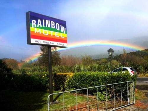 Tokaanu Hotel | Rainbow Motel & Hot Pools