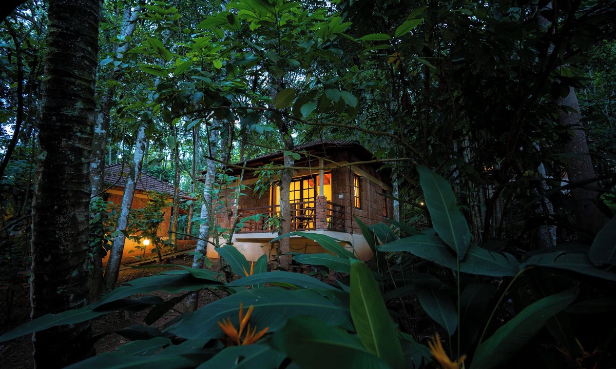 Sulthan Bathery Hotel | Raindrops Resort