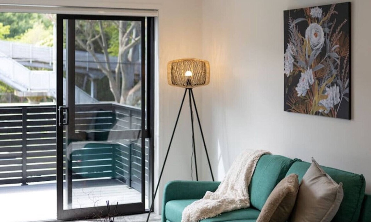 Lower Hutt House | Rainey Lane Delight: 2BR Escape