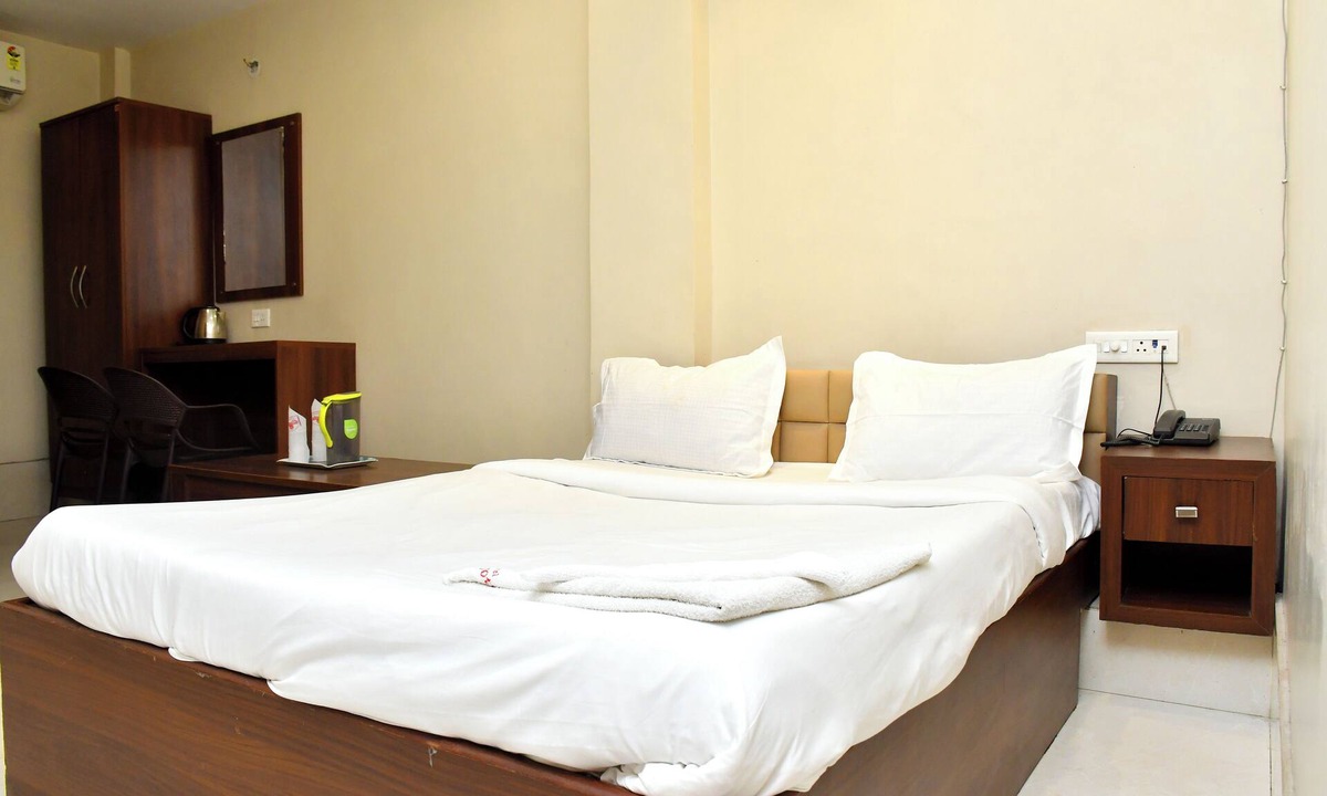 Raipur Hotel | Raj Gharana