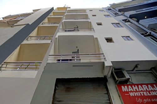 Sector 27 Hotel | RAJ HOTEL VIP