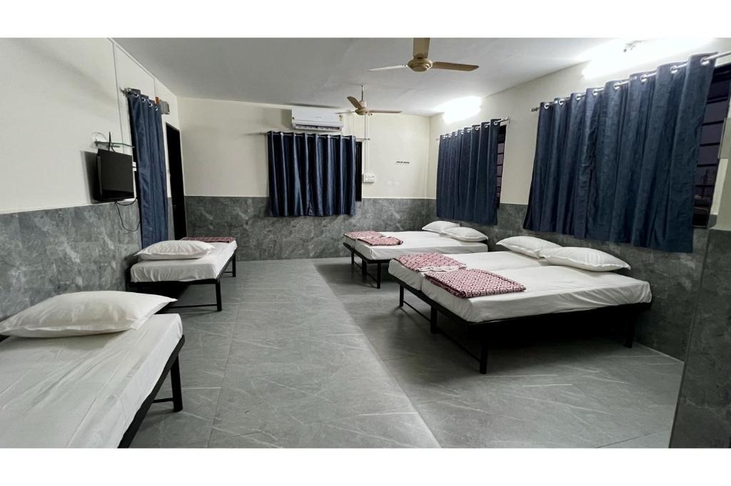 Kolhapur Hotel | RajGaurav Lodging