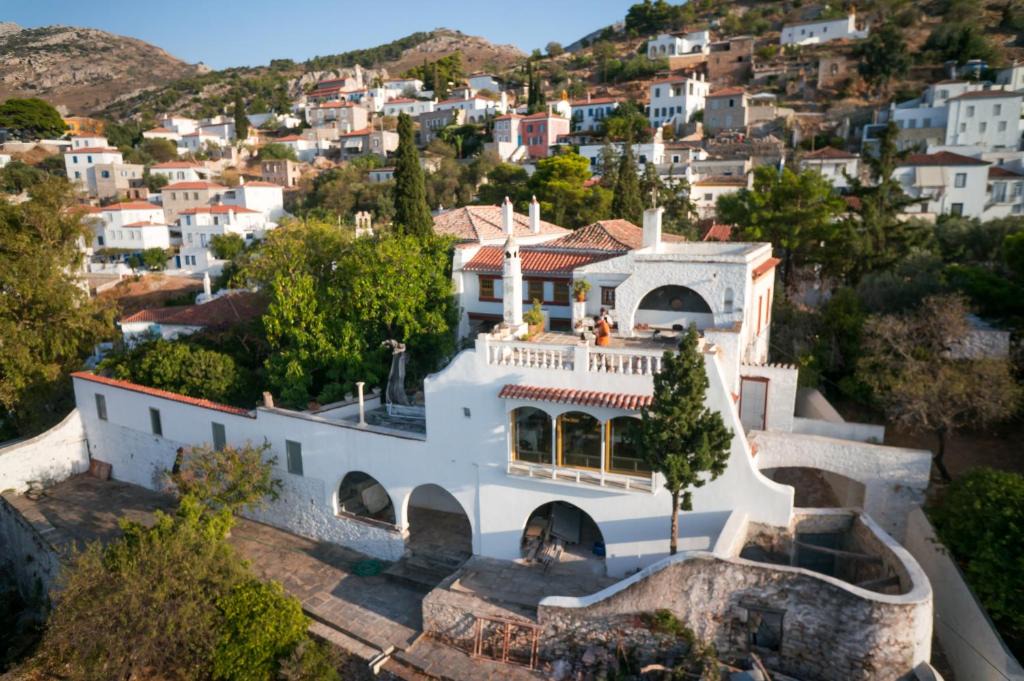 idhra House | Rallou House Hydra