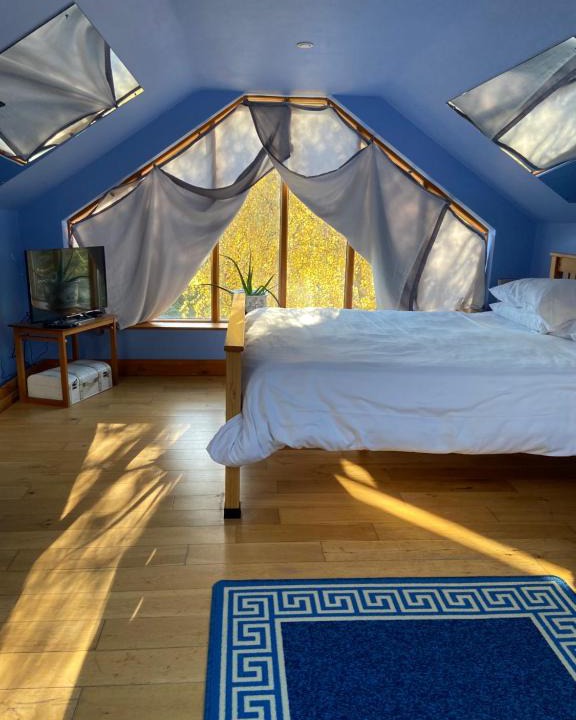 Newport House | Ralph's Barn