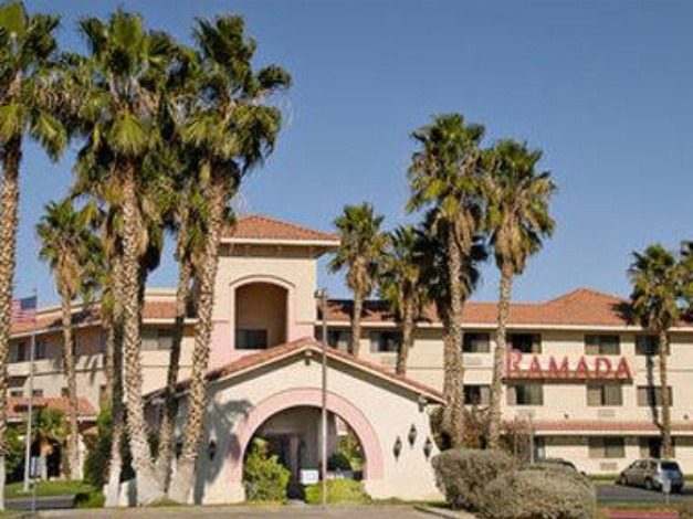 Barstow Hotel | Ramada by Wyndham Barstow