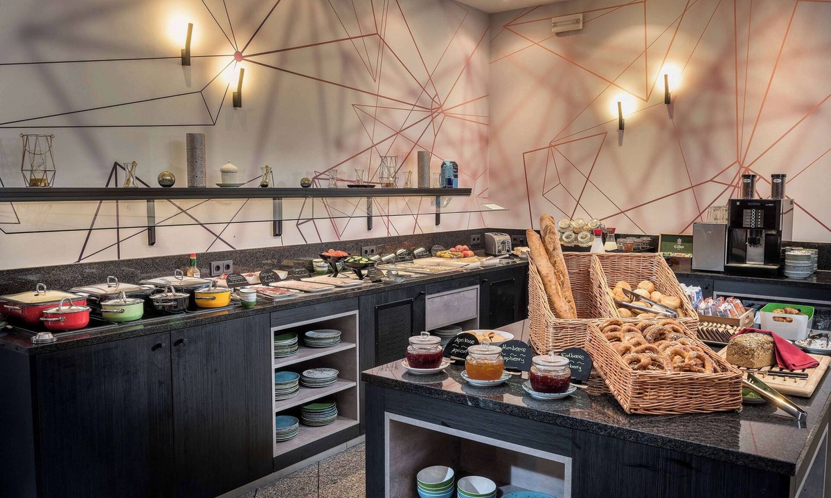 Schwaig Hotel | Ramada by Wyndham Muenchen Airport