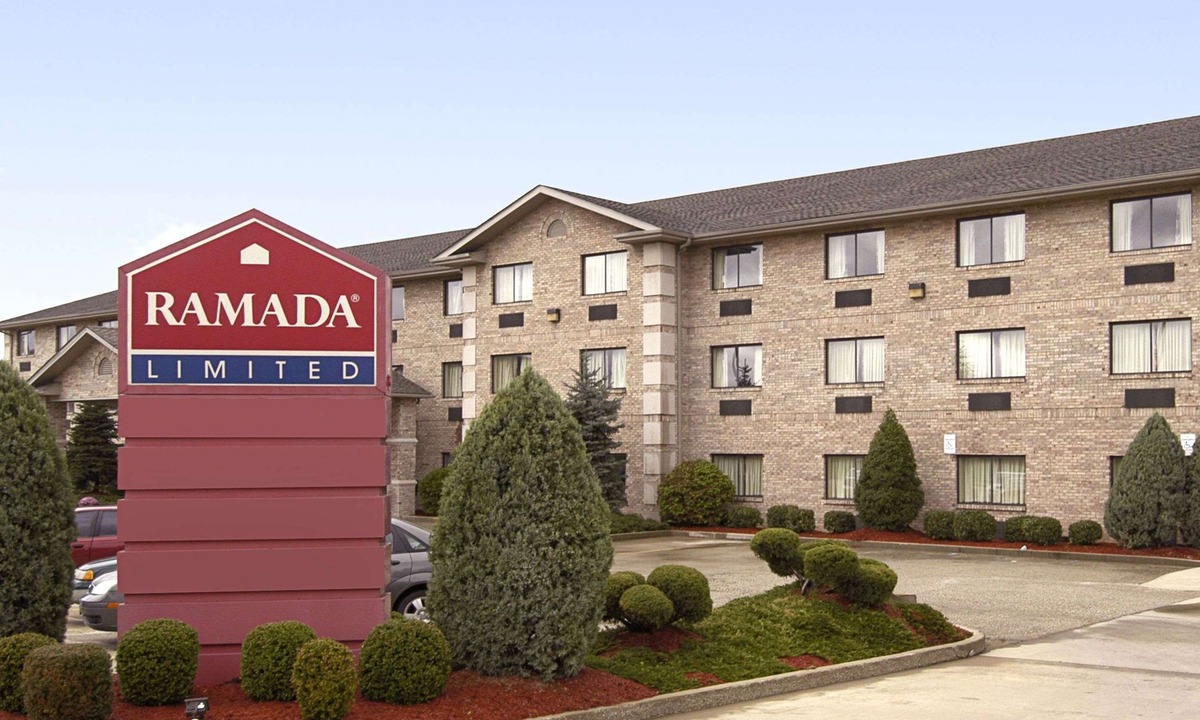 Mount Sterling Hotel | Ramada Limited Mount Sterling