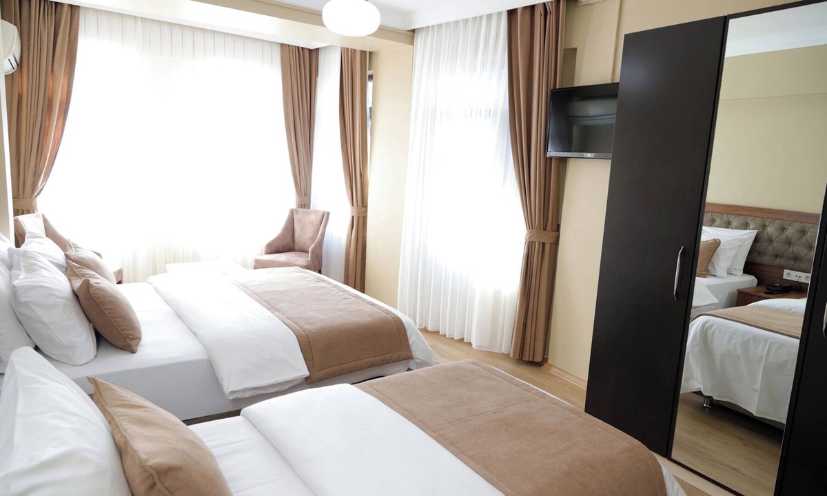 Kumkapi Hotel | Ramparts