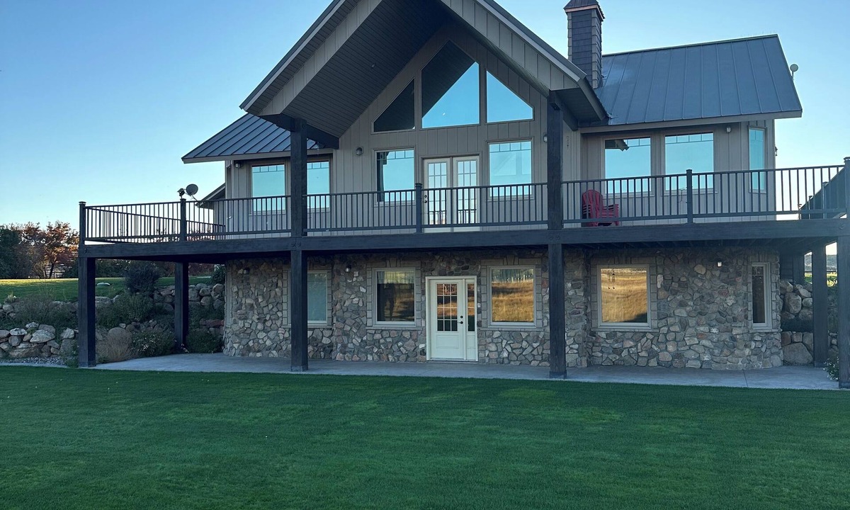 Swanlake House | Ranch house in Arimo, Idaho with beautiful views, huge yard, and room to gather.