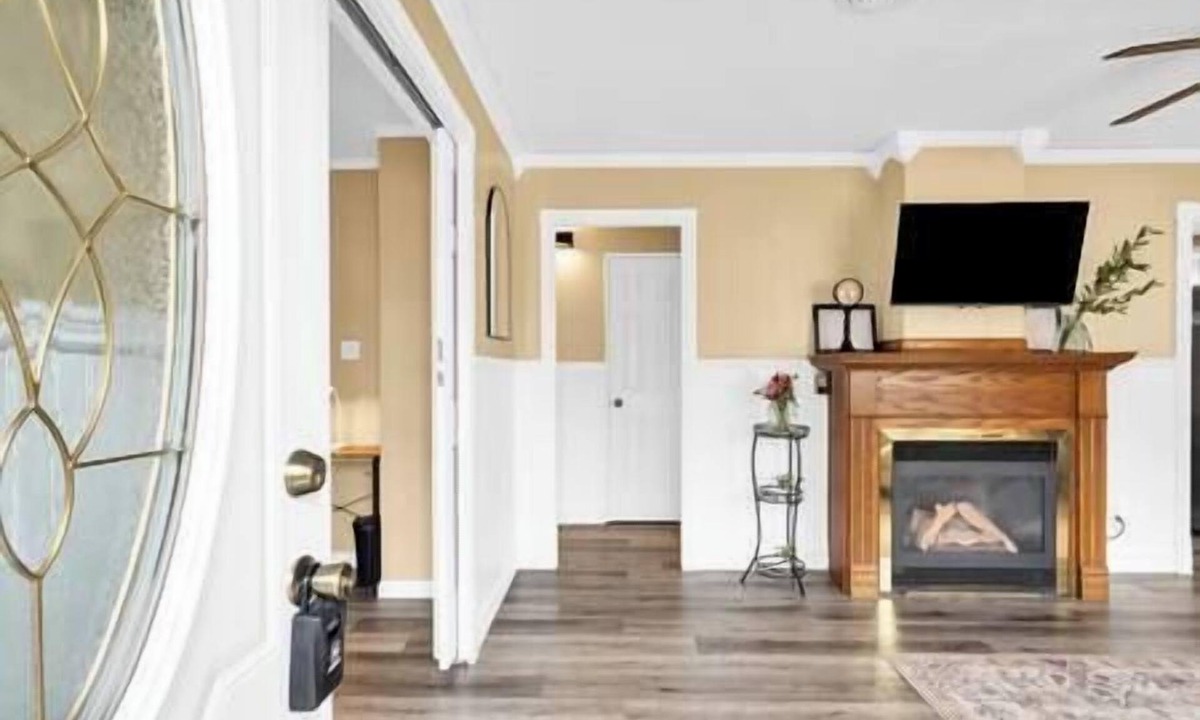 Rantoul House | Ranch near gordyville, sports complex, 13 miles from hospitals