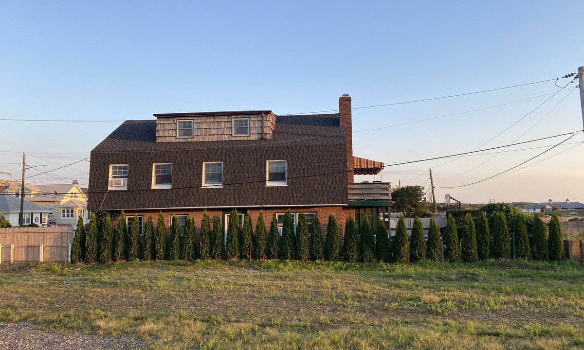 Point Lookout House | Ranch-Style Beach Getaway, with Ocean Views