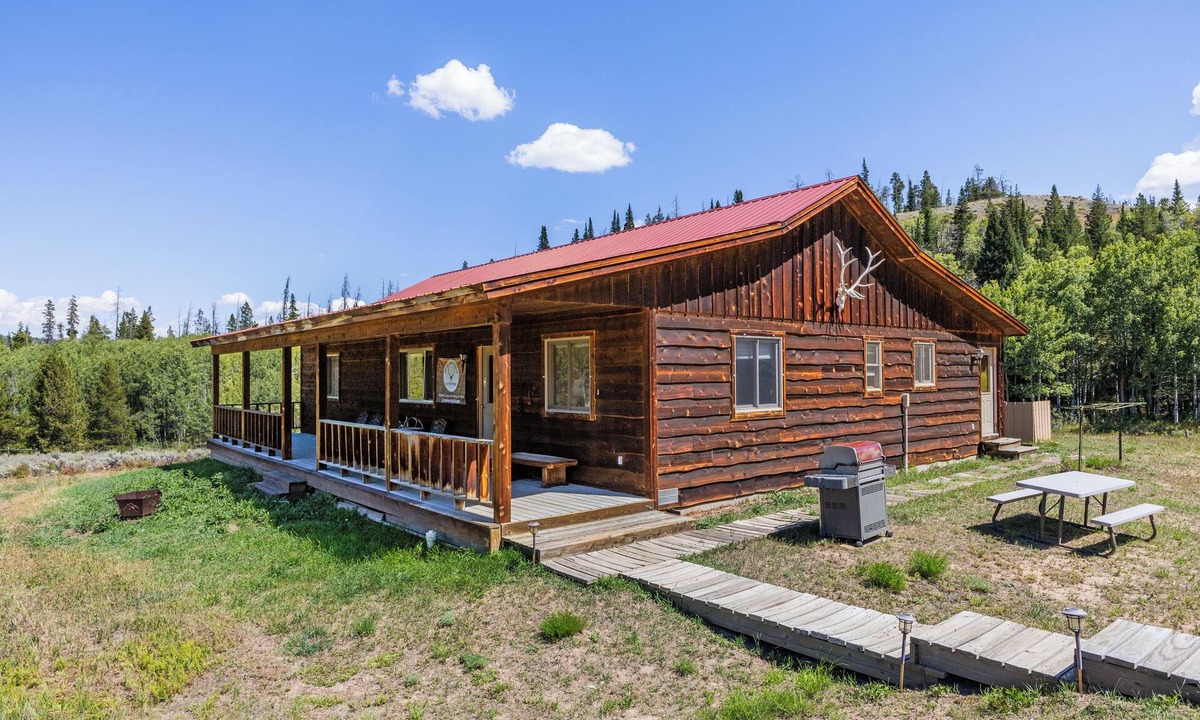 Jackson County House | Randalman House - A perfect peaceful and relaxing place to unwind