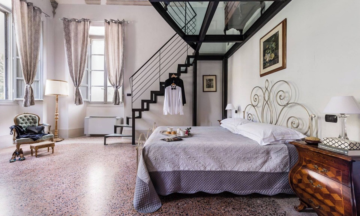 Matraia Apartment | Raphael Brigth Apartment in Historical Villa in Lucca