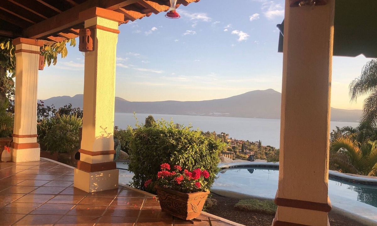 Raquet Club Villa | Raquet Club Villa with Spectacular View