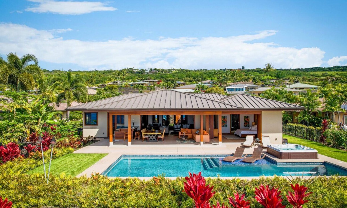 Keauhou House | Rare Find.Luxury & Entertainment Residence Villa - 4 Bedroom/4 Bath