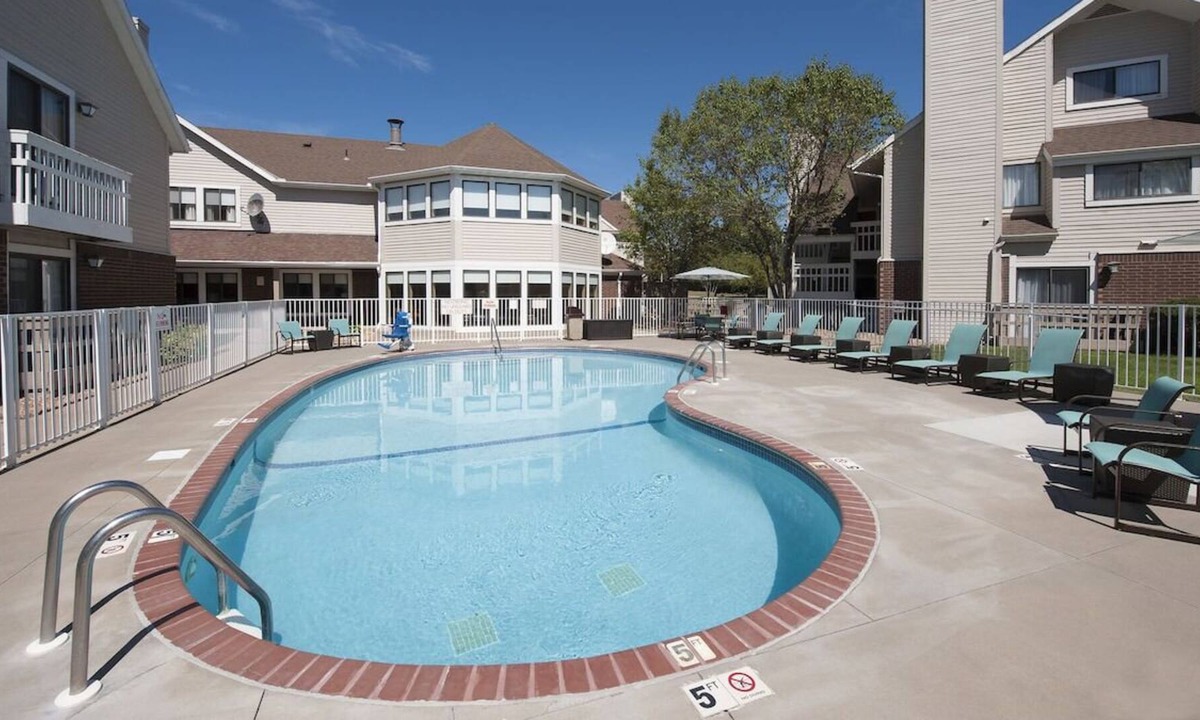 Eagan House | Rare Gem! Onsite Pool, Pet-Friendly Property Close to Cascade Bay Waterpark