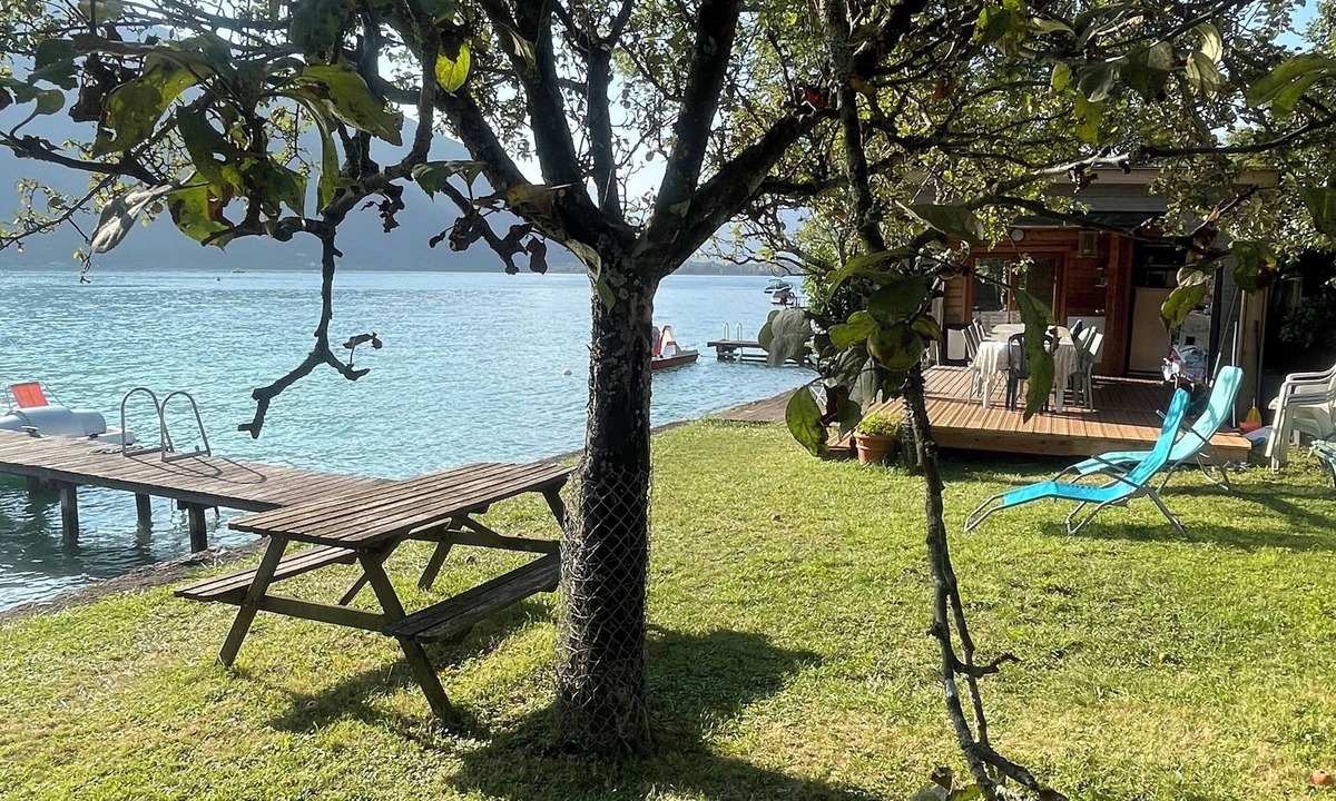 Bredannaz House | Rare lakefront property for rent with private beach