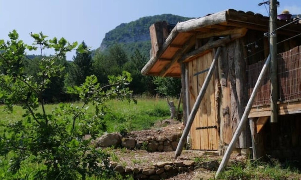 Aouste-sur-Sye Cabin | Rare, unobstructed view in the heart of the Forest, rejuvenation guaranteed