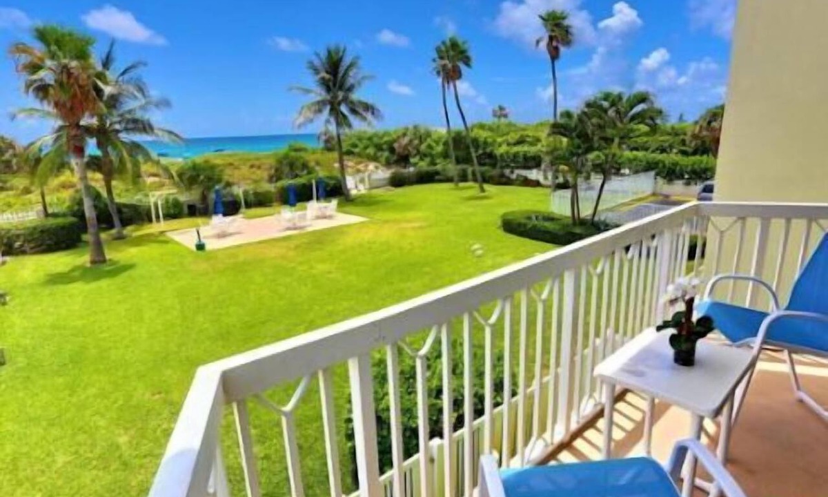 Palm Beach Shores Condo | Rates Lowered - Last Min Specials!