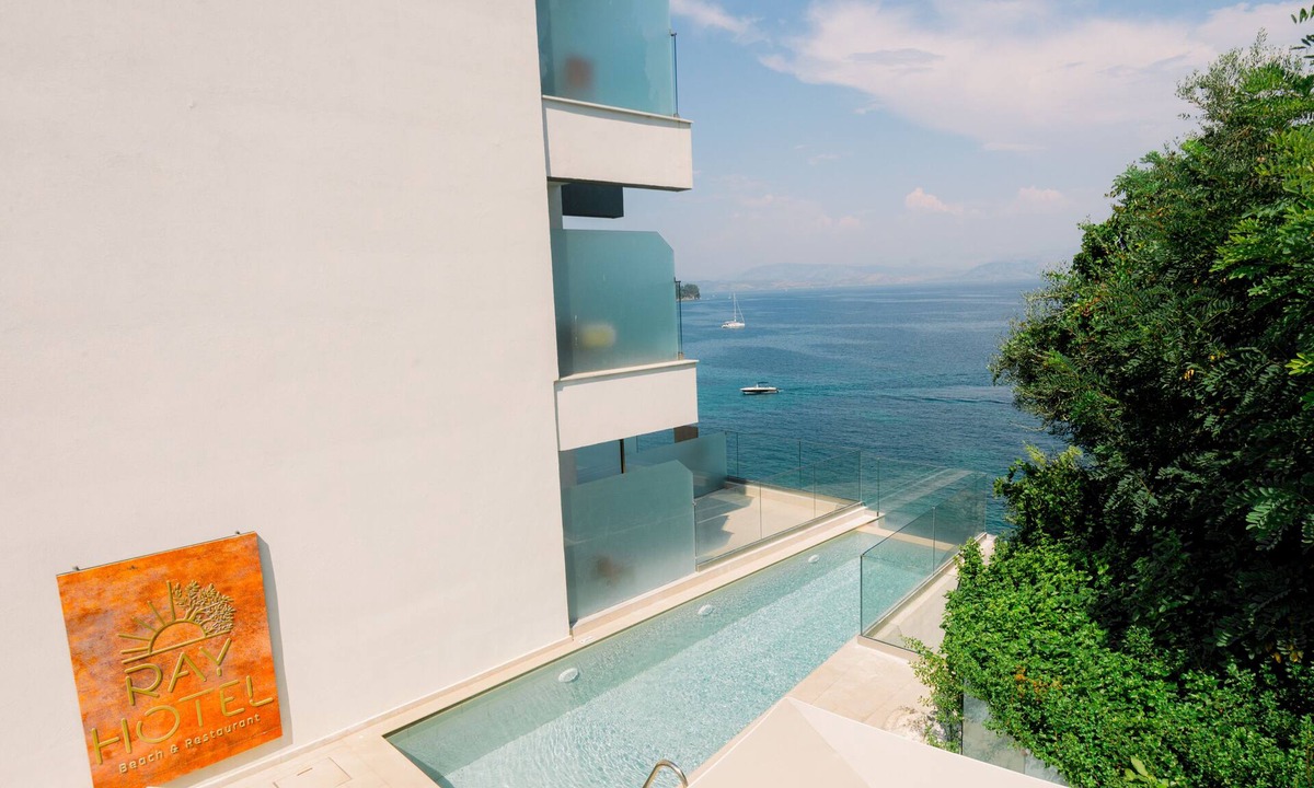 Perama Hotel | Ray Hotel Corfu