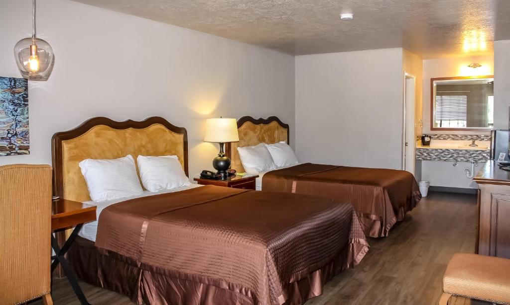 Brookeland Hotel | Rayburn Inn