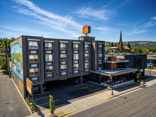 The Dalles Hotel | Rayland Hotel