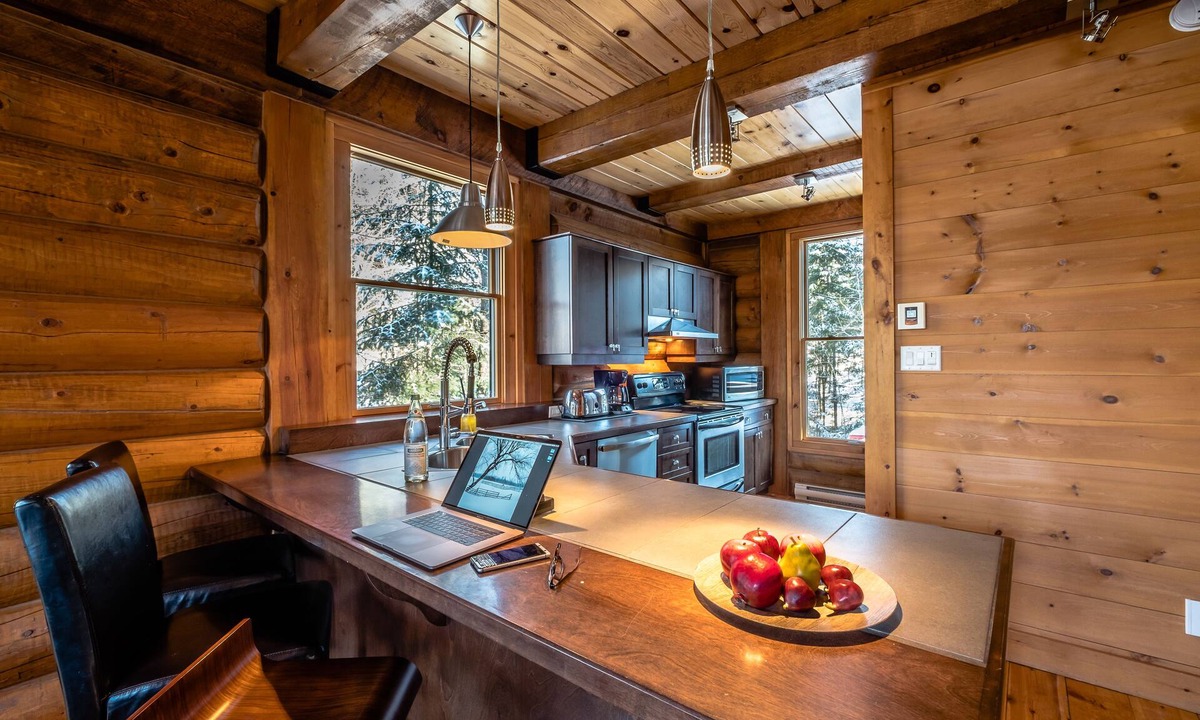 Lac Superieur Village Cabin | RCNT Chalets