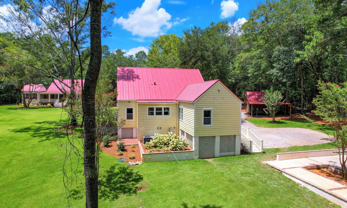 Aiken House | Ready for the Masters! Charming 3-bedroom house with AC, WiFi in welcoming Aiken