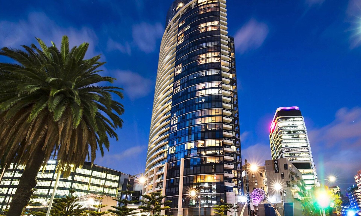 Docklands Apartment | Readyset At Stadium South