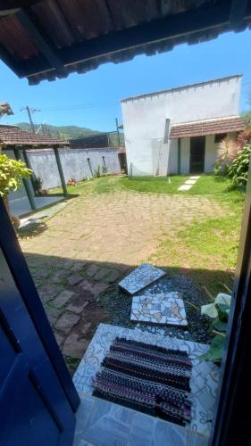 Praia da Enseada Apartment | Recanto da arte Varanda e rede