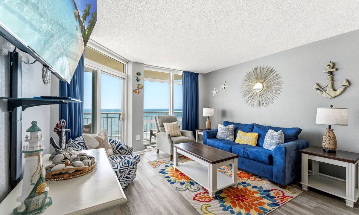 Crescent Beach Condo | Recently Renovated Oceanfront condo at great resort +Free Attraction Tickets!