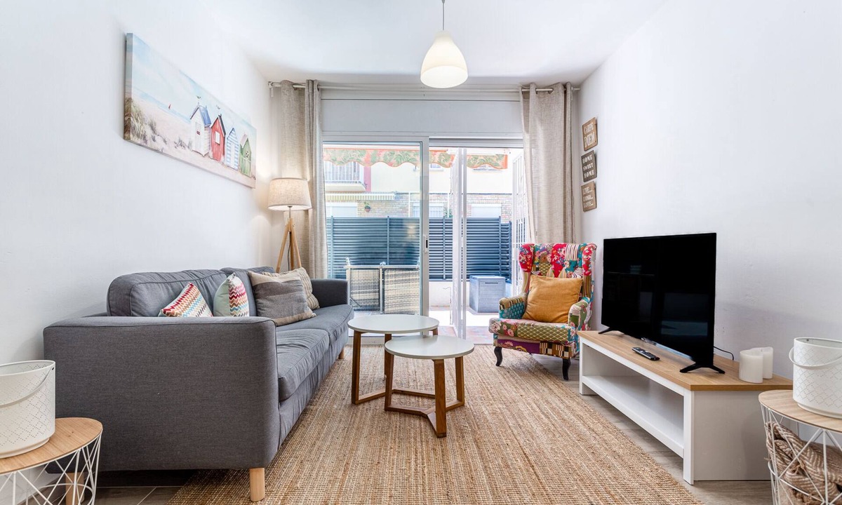 Tossa de Mar Condo | Recently renovated 2-room apartment with air conditioning