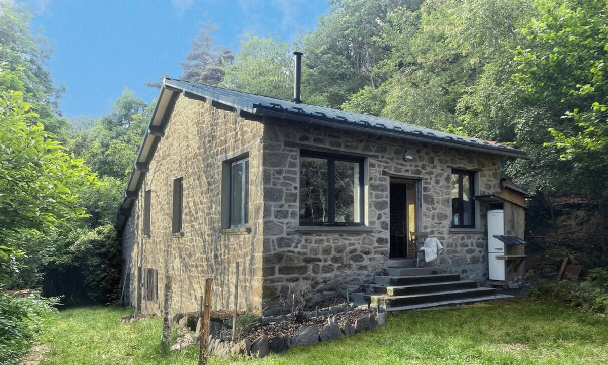 Yzeron Ski Chalet | Recharge your batteries in the forest, cocooning self-catering cottage with free-roaming rabbits!