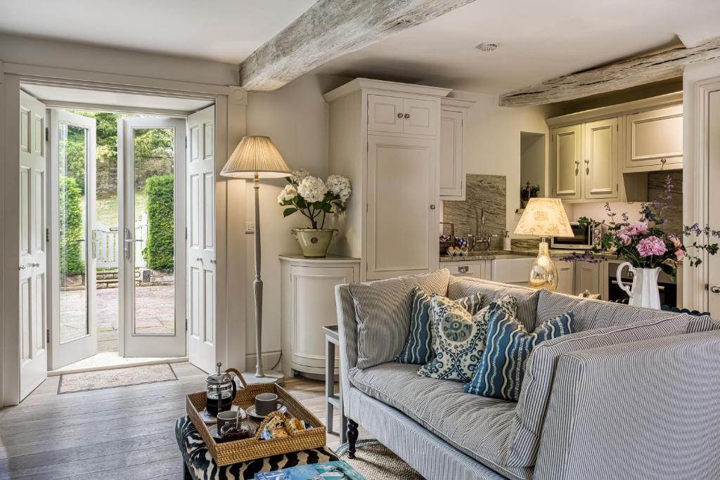 Stamford House | Rectory Cottage