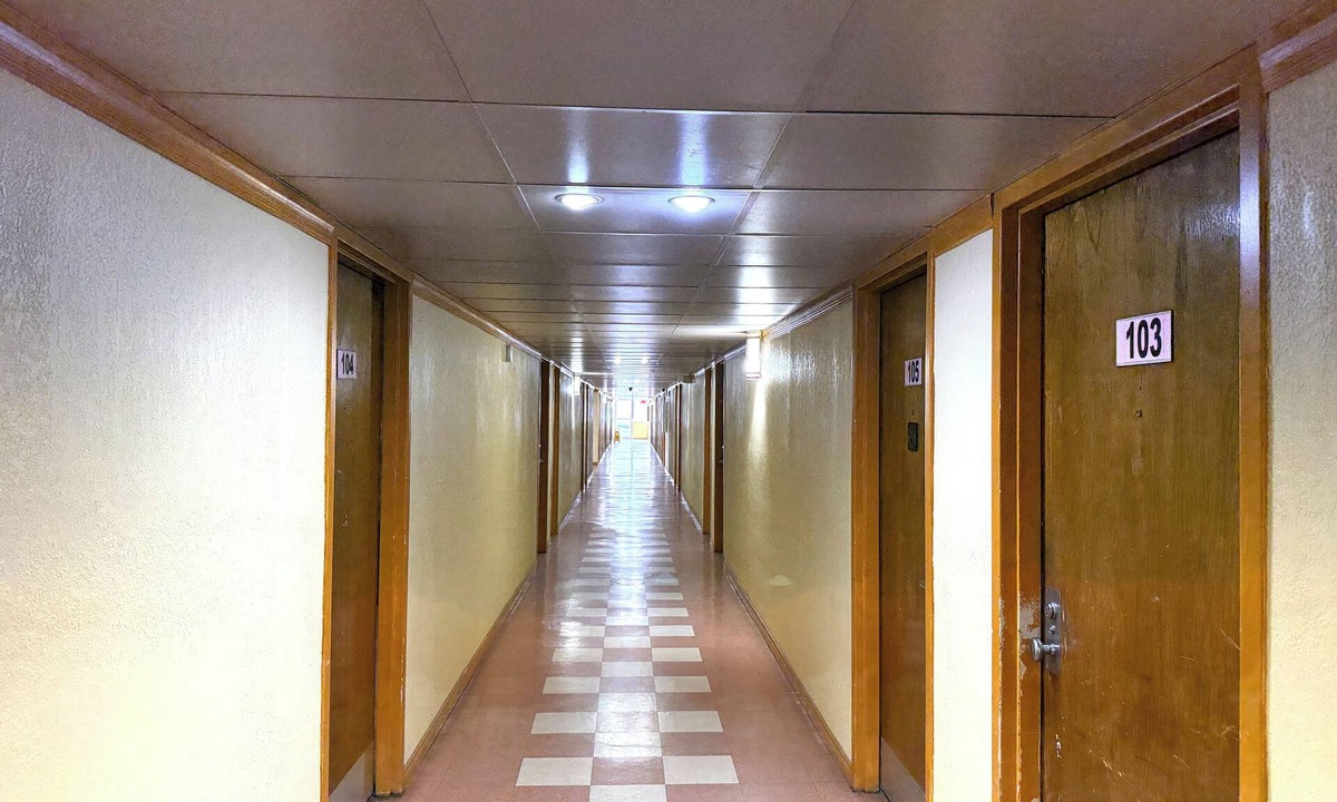 Lima Hotel | Red Carpet Inn & Suites Lima