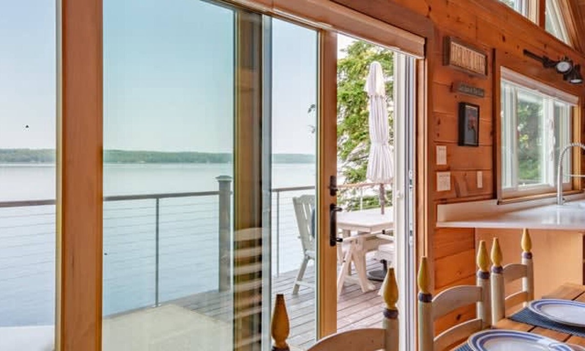 Sidney House | Red Cedar Haven in Sidney