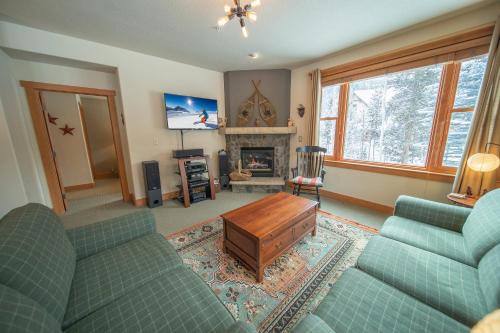 Keystone House | Red Hawk Townhomes 2333 by SummitCove Lodging in Colorado