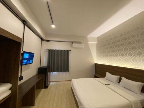 Uttaradit Hotel | Red Heritage Hotel