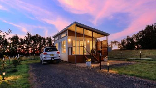 Walcha House | Red Hill Cabin #1 Walcha