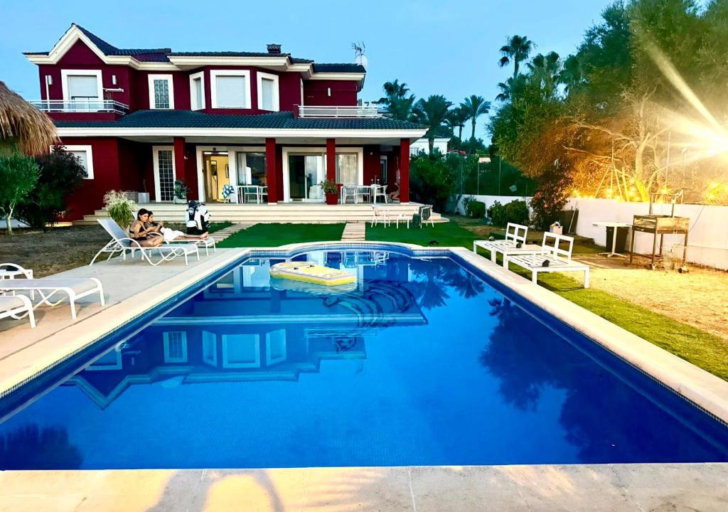 Sa Torre House | Red House Rooms