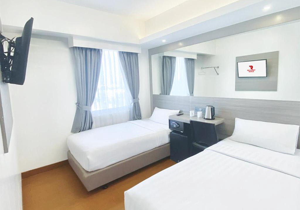 Cebu Hotel | Red Planet Cebu