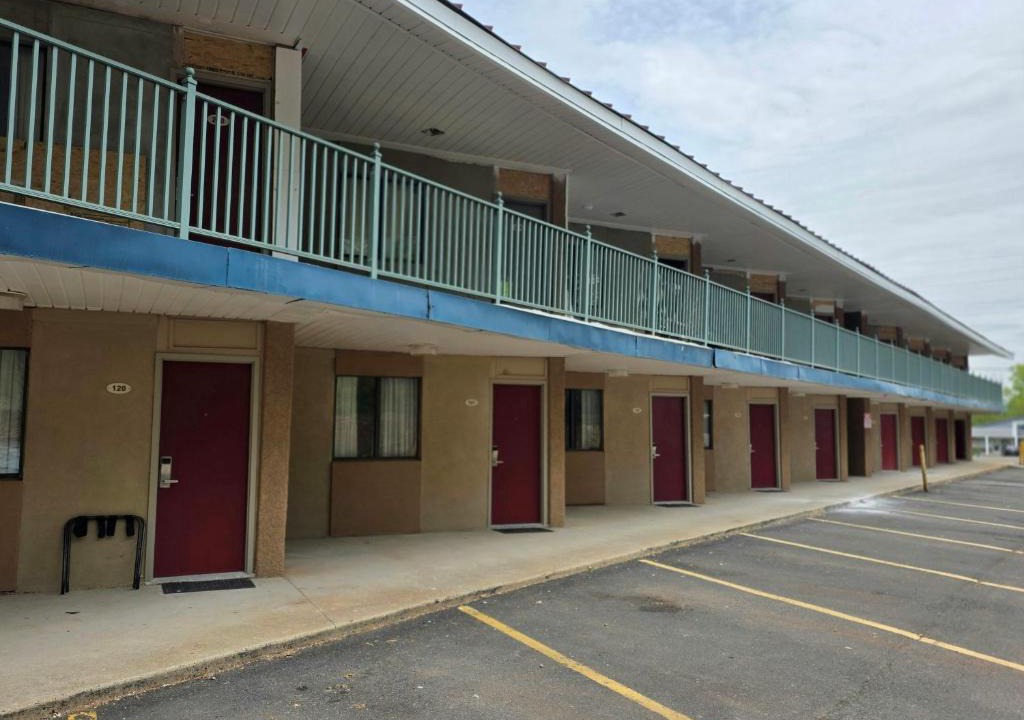 Green Brook Hotel | Red Roof Inn Green Brook - Somerset